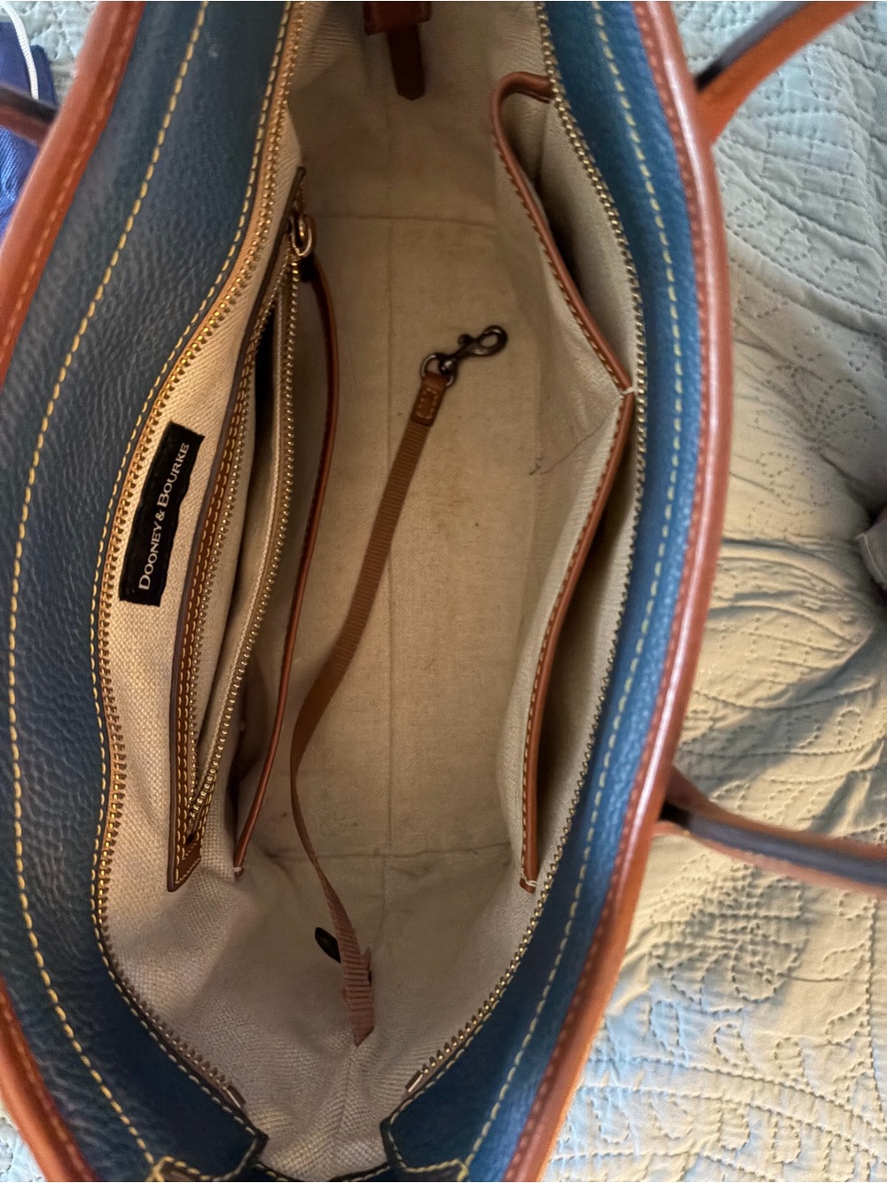 Dooney & Bourke denim blu Pebbled Leather Tote with Brown Trim and Gold Hardware - Picture 4 of 11